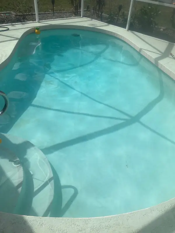 Reliable Pool Cleaning Service